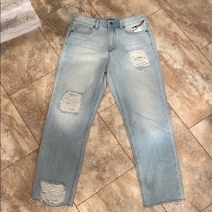 1.State cropped jean